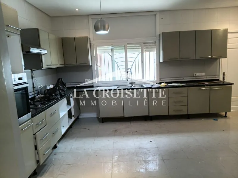 Villa s6 avec piscine à La Marsa MVL0094