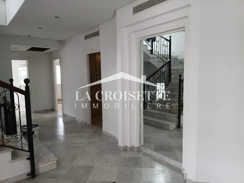 Villa s6 avec piscine à La Marsa MVL0094