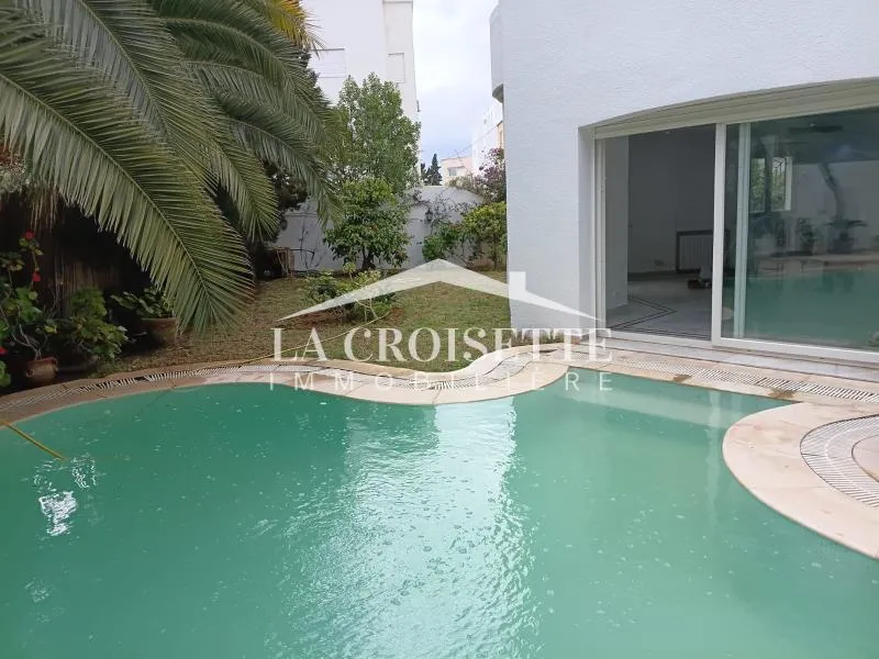 Villa s6 avec piscine à La Marsa MVL0094