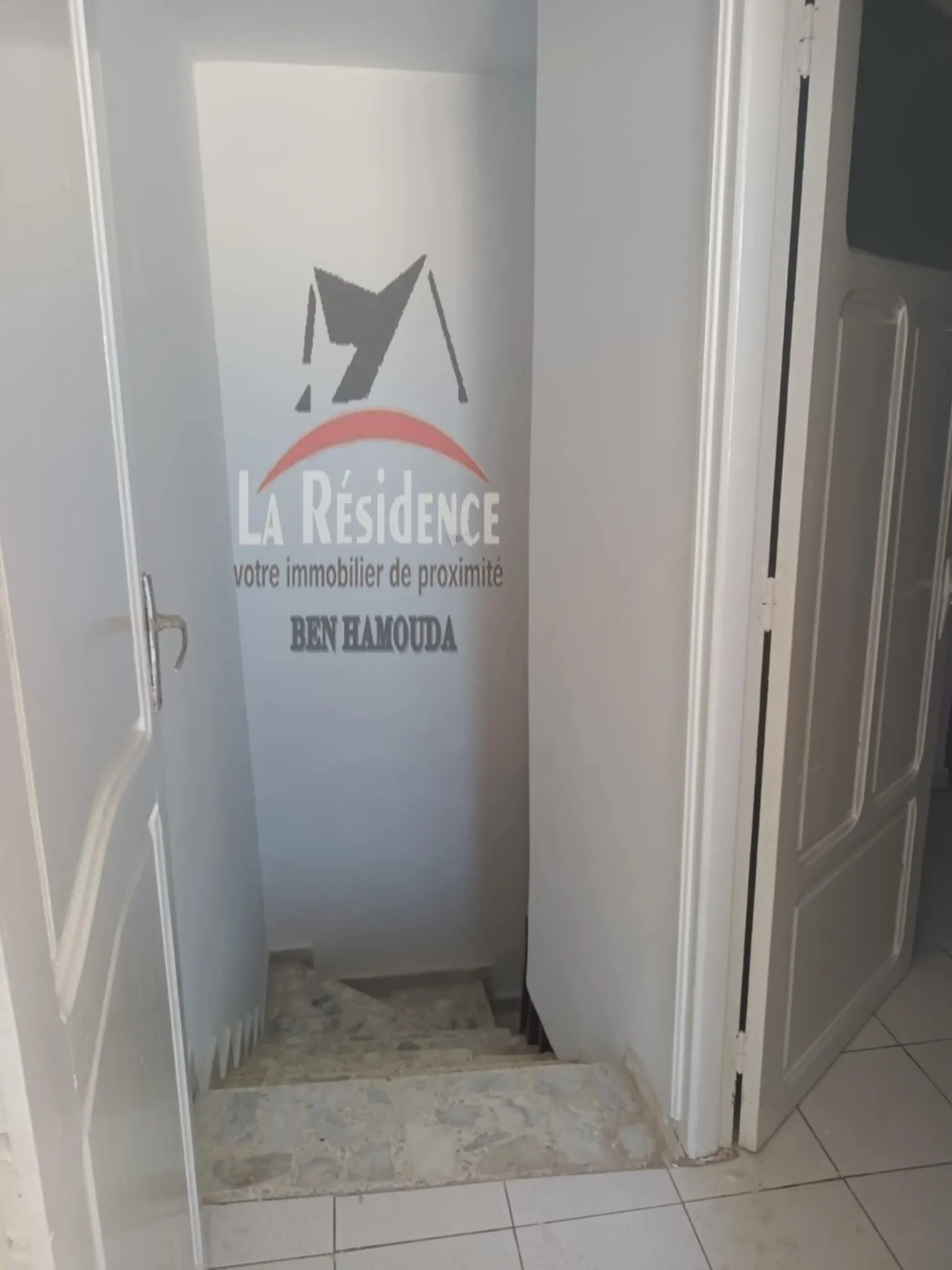 à vendre un studio et une maison à Bizerte 