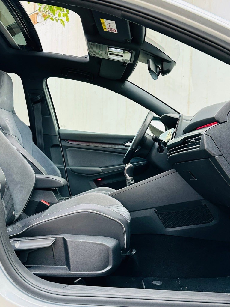 GOLF 8 R LINE FIN SERIE