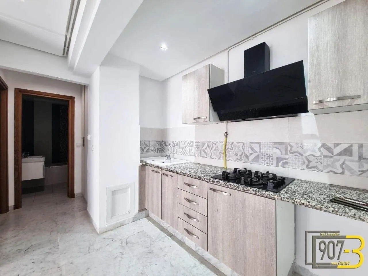 A louer un spacieux appartement S+1 haut standing à Menzah 9c