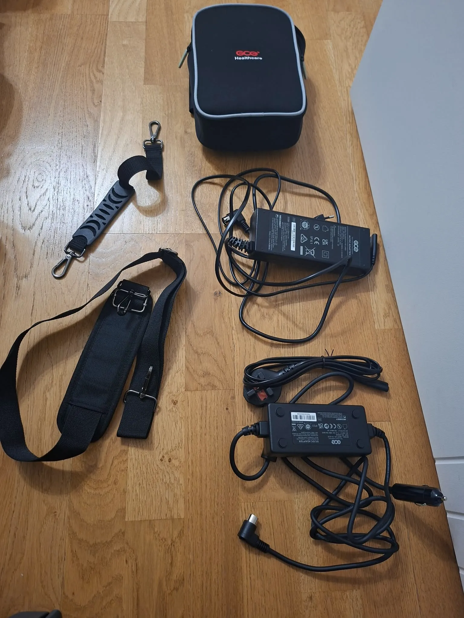 concentrateur d'oxygène portable de marque GCE Medical — Modèle Zen-O (référence RS-00500) neuf jamais servis