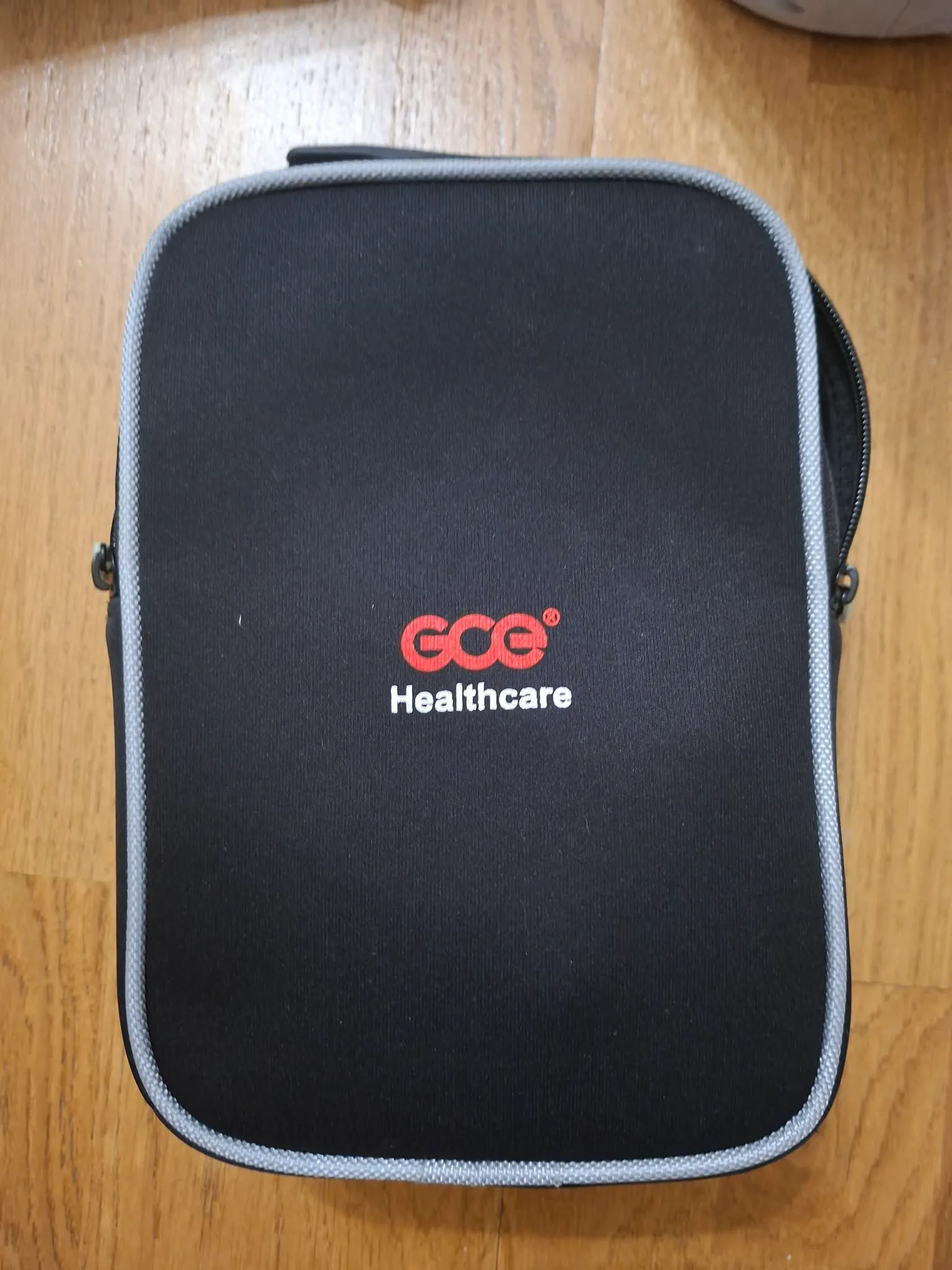 concentrateur d'oxygène portable de marque GCE Medical — Modèle Zen-O (référence RS-00500) neuf jamais servis