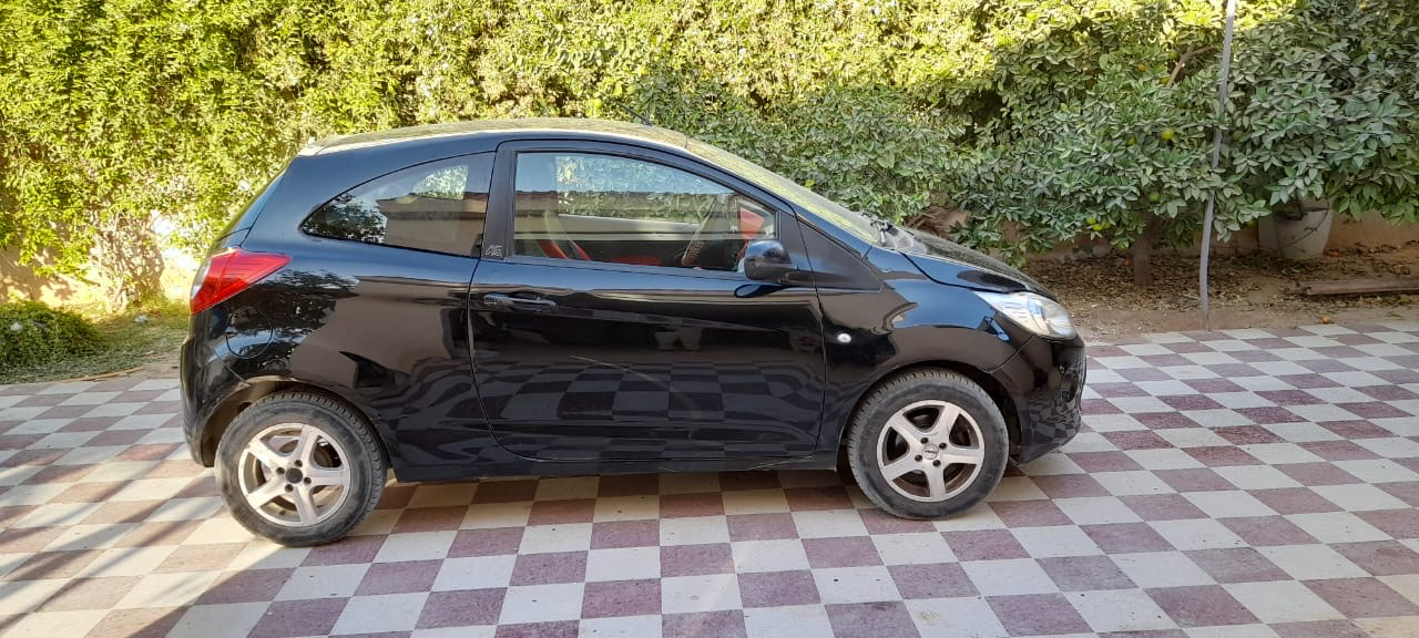 Ford ka importé de Suisse à vendre