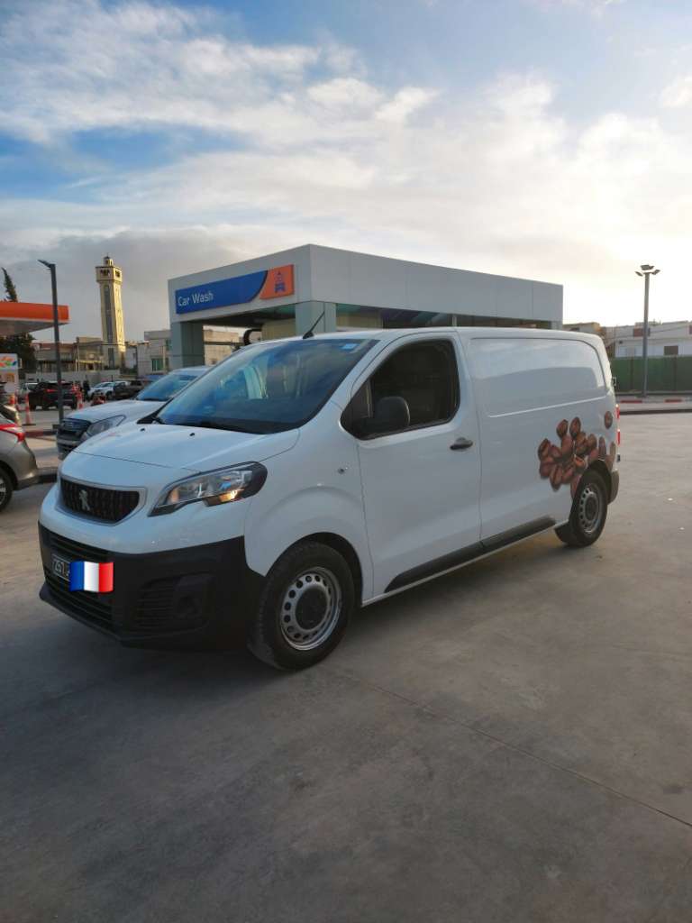 Avendre expert 4 1.5 blue hdi neuf Importé de France 🇫🇷🇫🇷