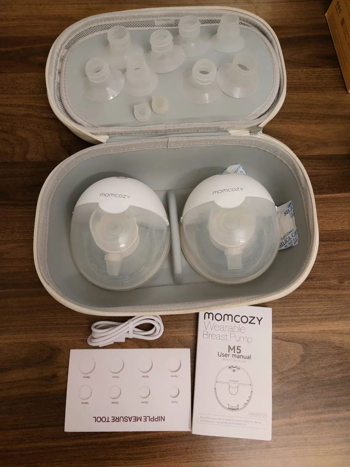 MOMCOZY M5 TIRE LAIT MAINS LIBRES AVEC 5 TAILLES DOUBLE