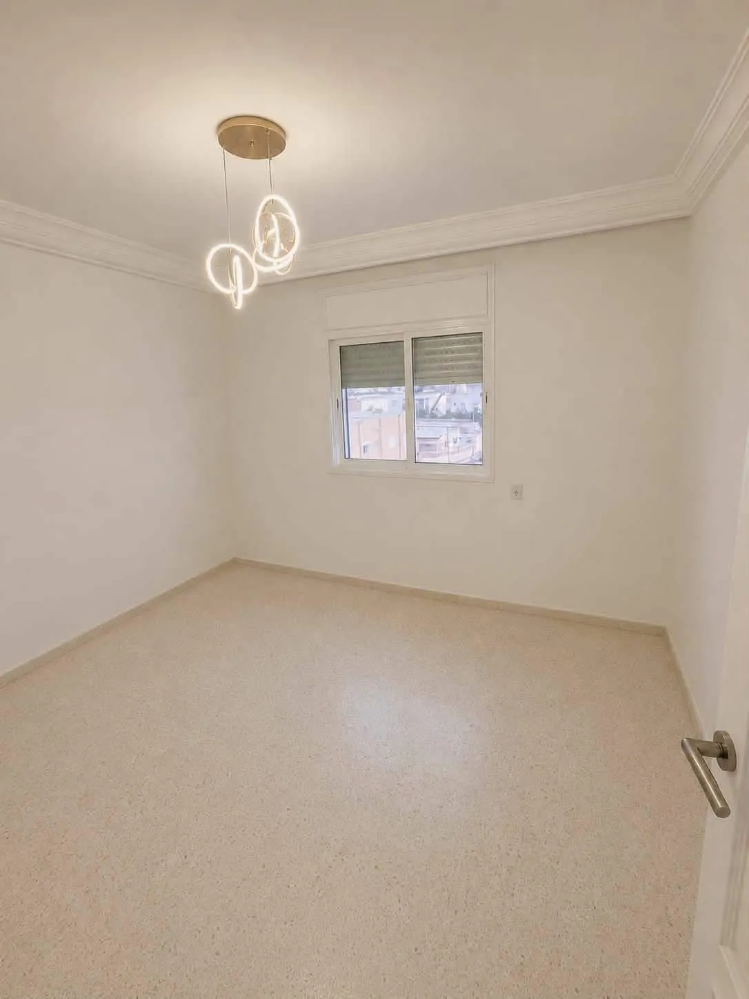 Appartement s+2 au 3ᵉ étage(sans ascenseur) a vendre situé a Bardo.