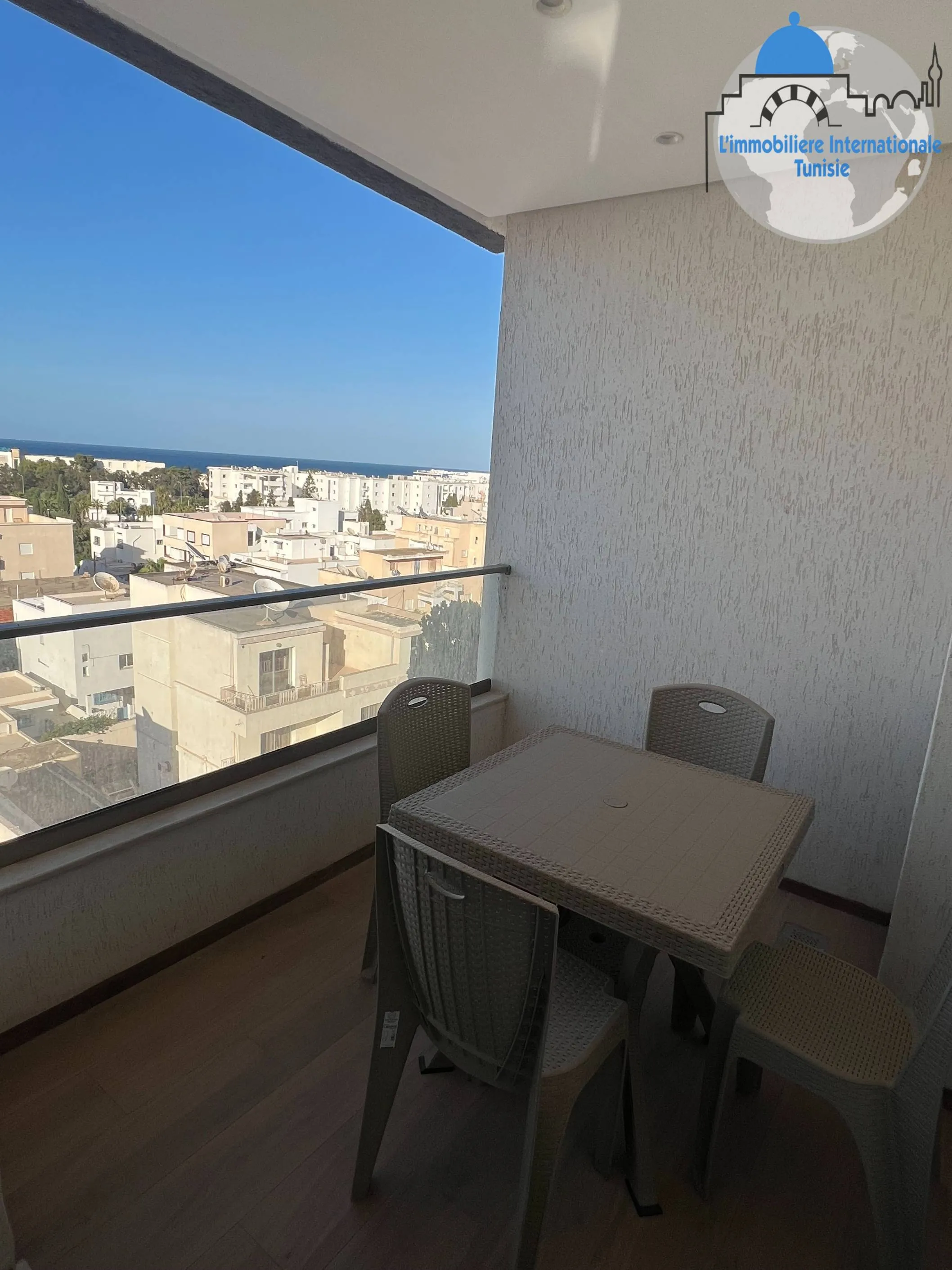 Location annuelle un sublime penthouse de 200m² à khzema EST Sousse