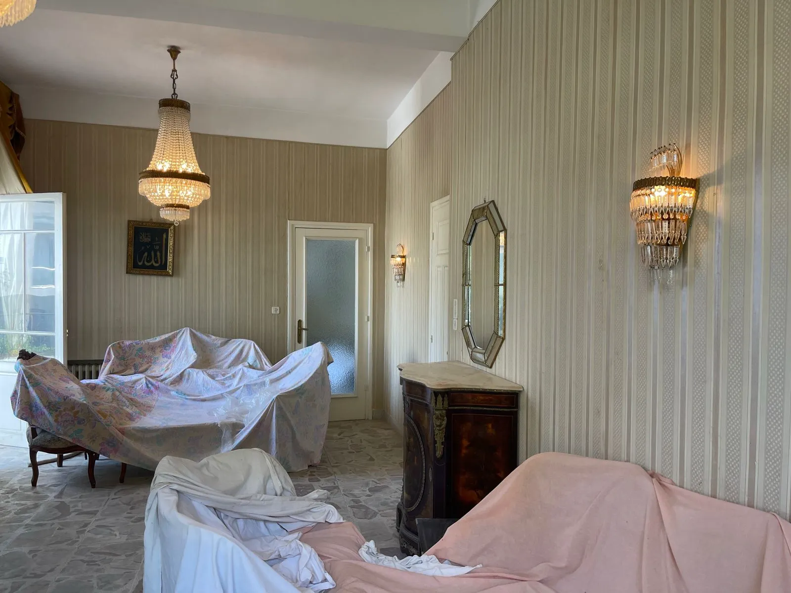 A Vendre une Villa à El Menzah 6