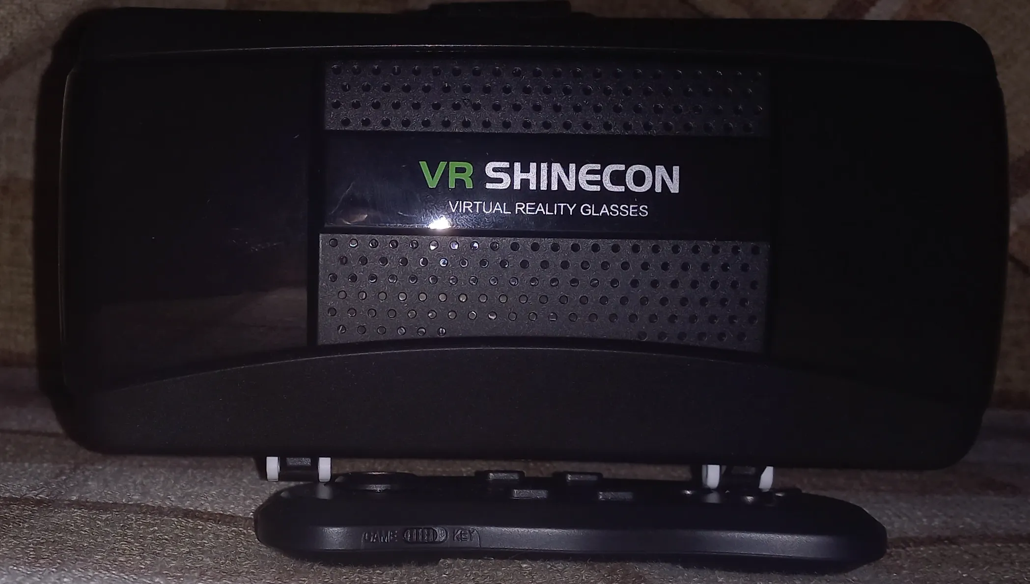 Shinecon VR Box + Manette – Neuf – Importé de France – 120 DT