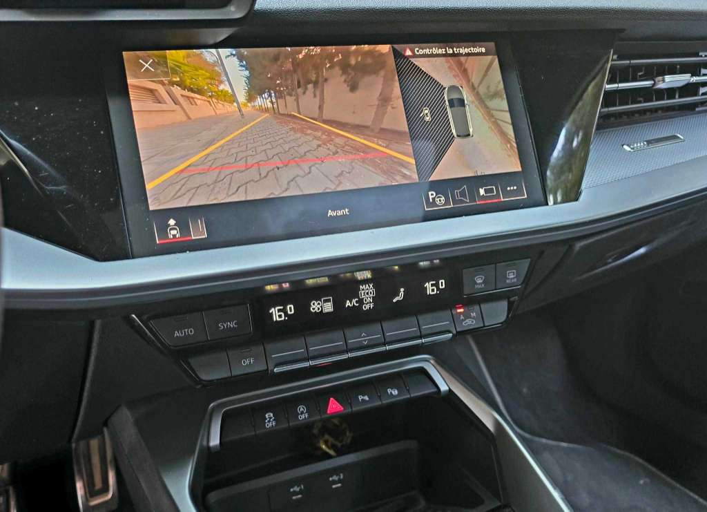 🚘Audi A3 S-line 1.4 essence 2024/6 série 245🚘
          