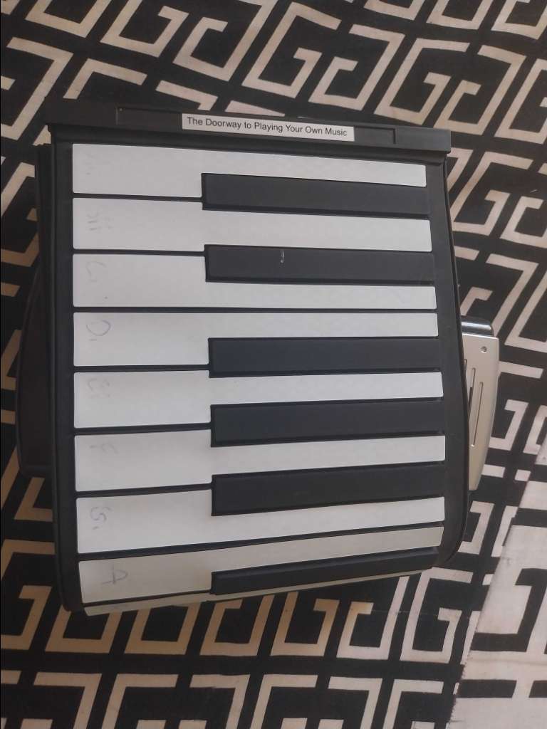 Piano pliable