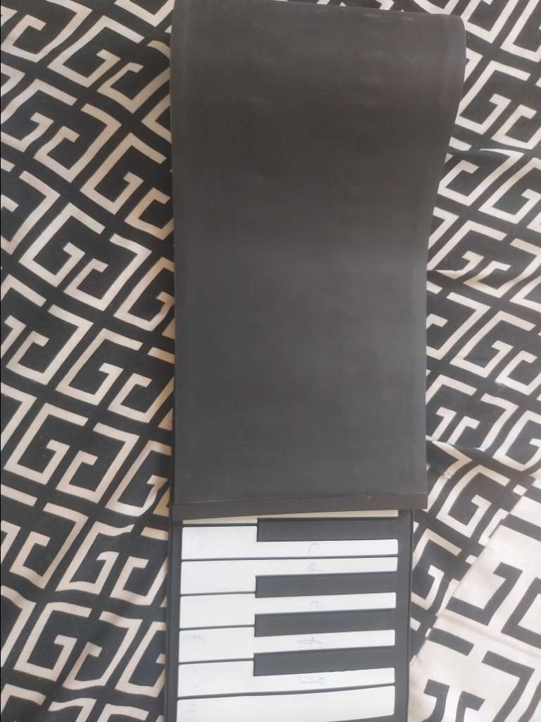 Piano pliable