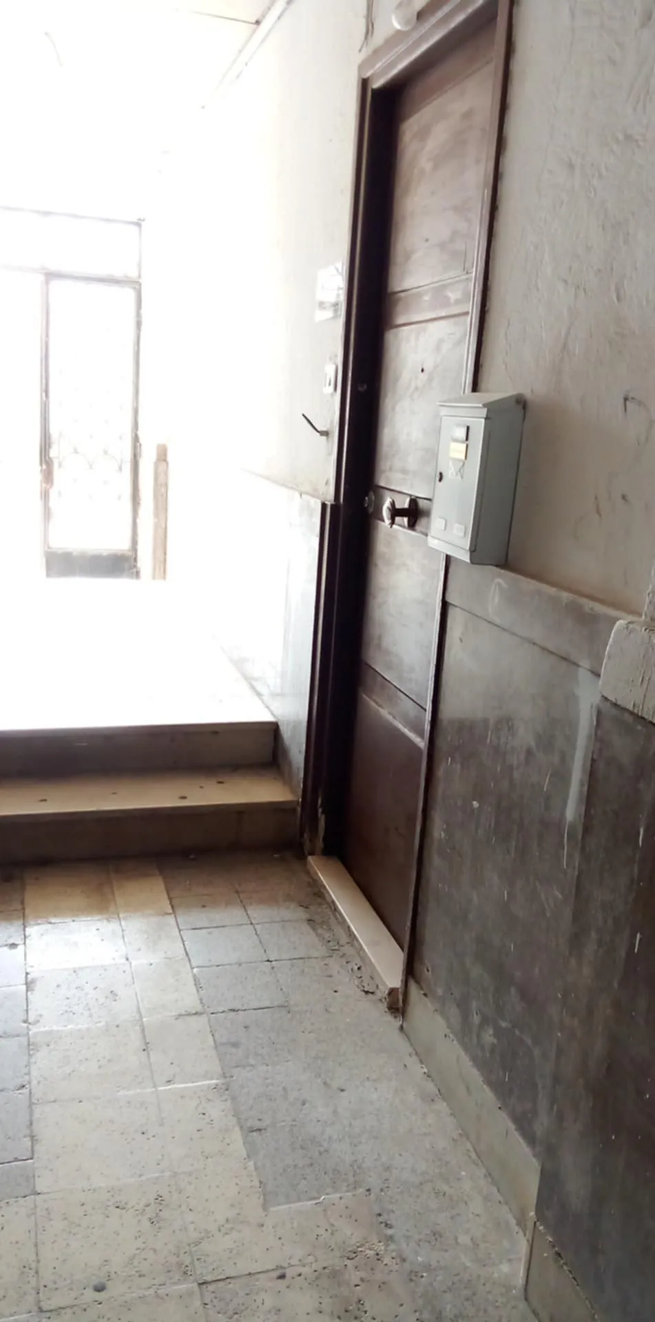 UN APPARTEMENT S+1 AU RC