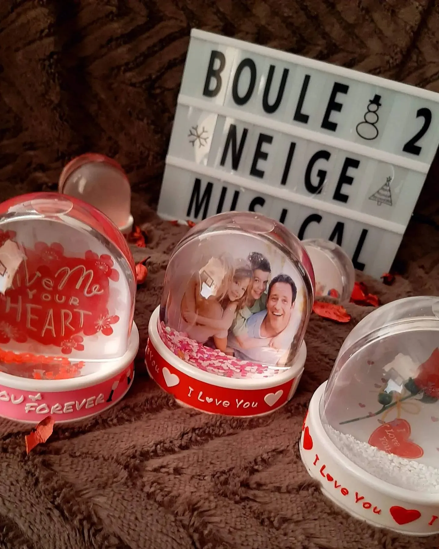 Boule de neige avec 2 photo personnalisés - musique et lumière
