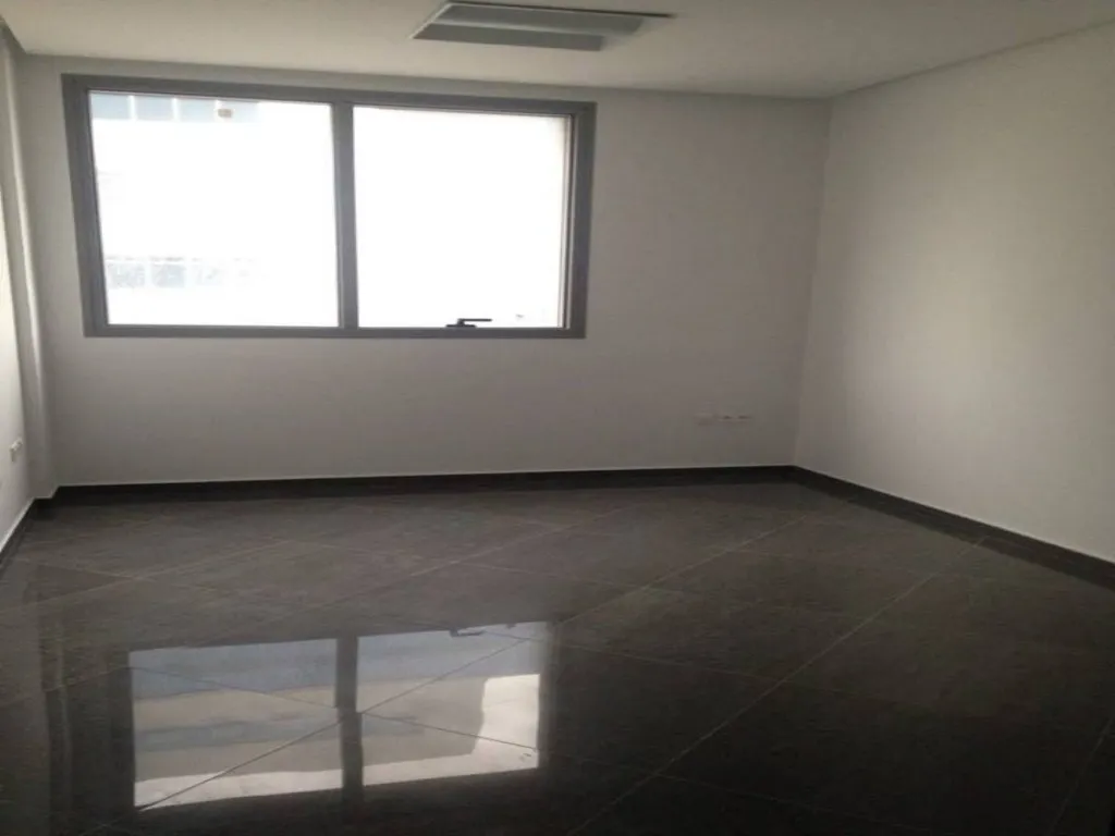 Super bureau Hall plus 4 hs au Centre urbain nord