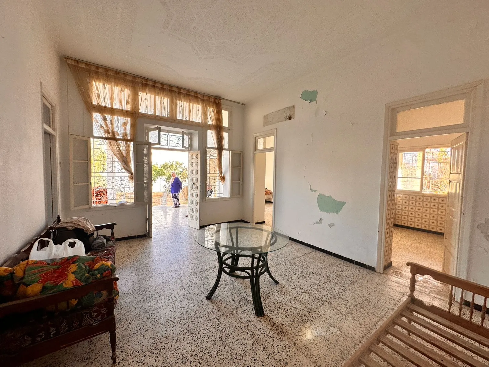 🏡 للبيع بصفاقس – دار واسعة وأرض 852.37 م² بطريق العين كم 4 | 450 ألف دينار