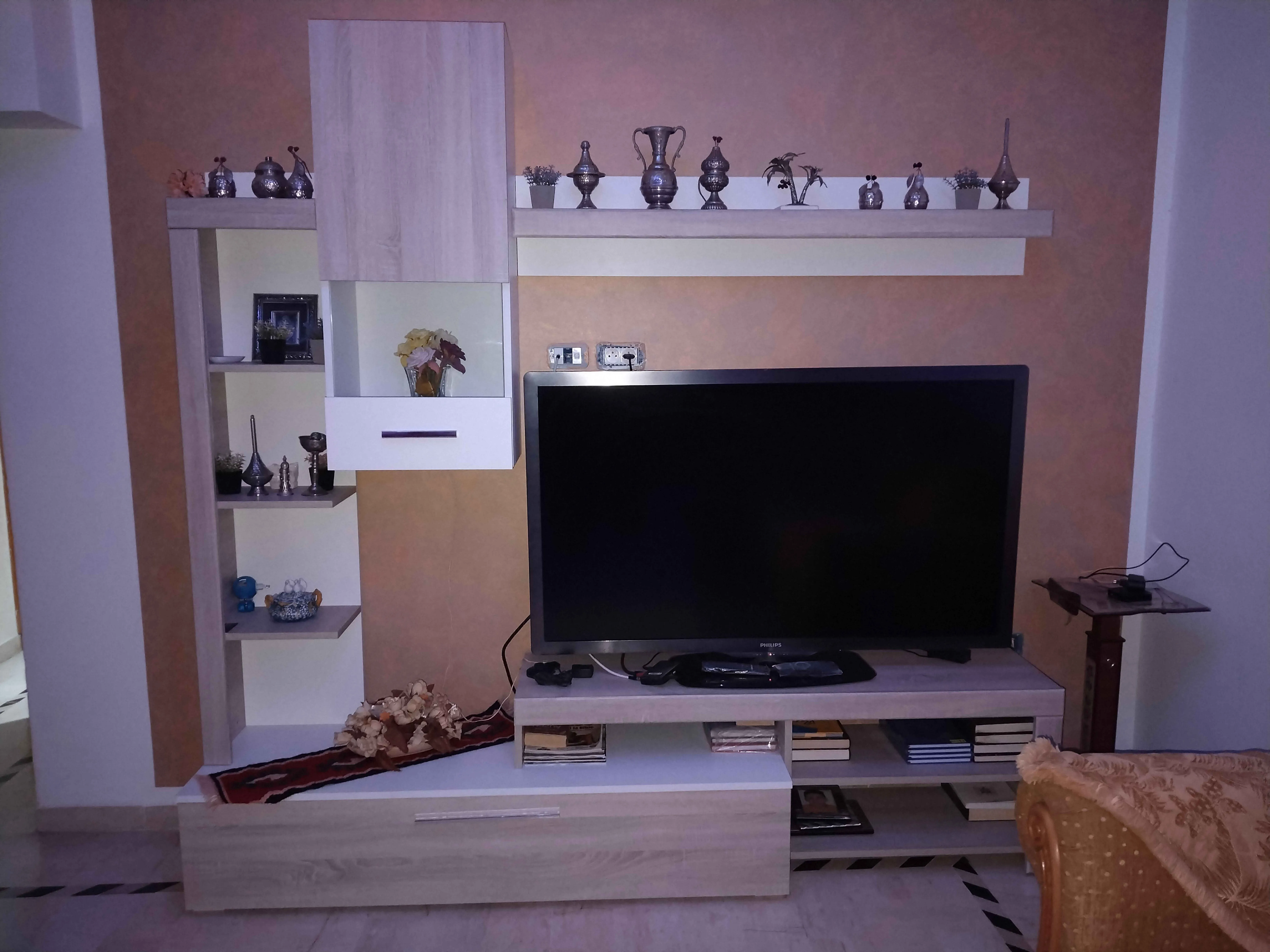 𝗟𝗶𝘃𝗶𝗻𝗴 𝗧𝘃