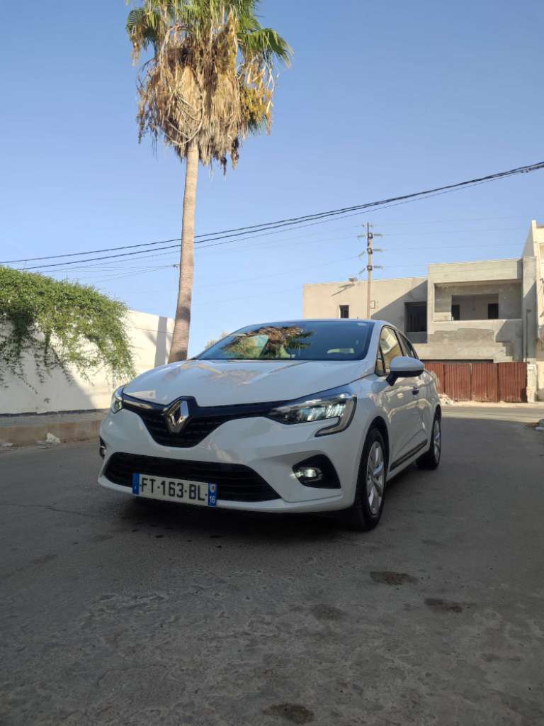 RENAULT CLIO 5