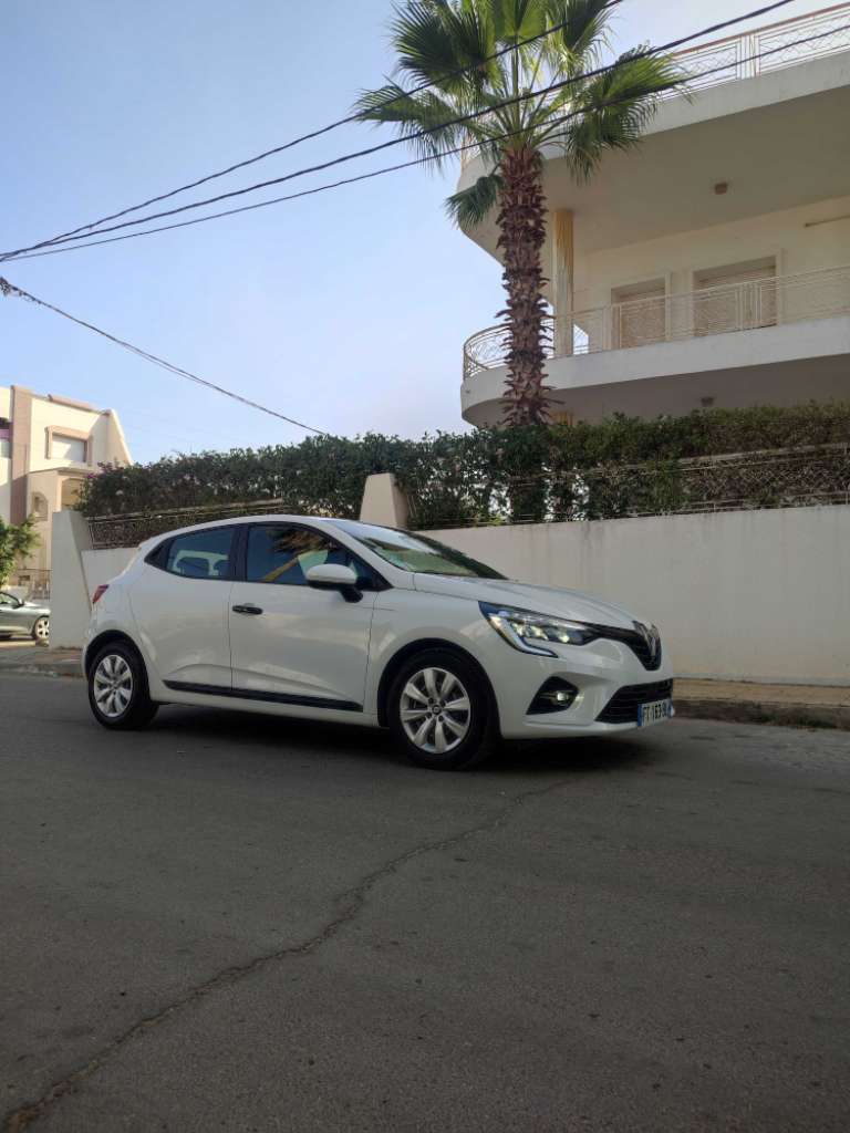 RENAULT CLIO 5