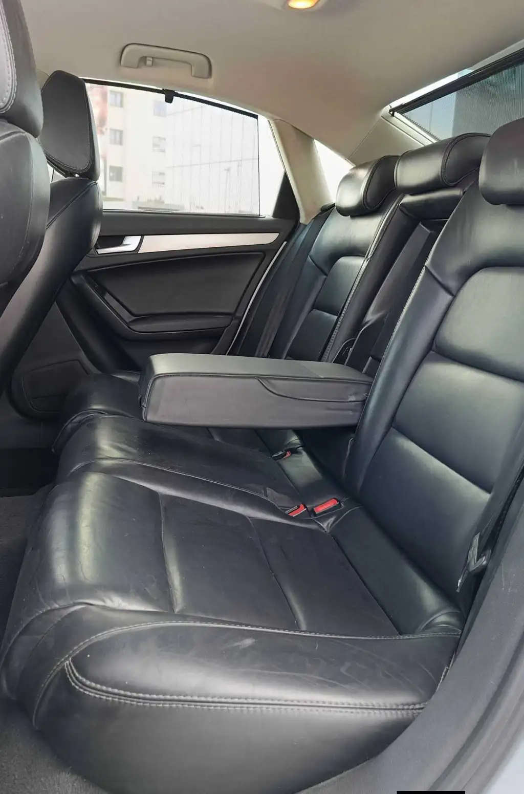 🚘 AUDI A4 2.0L TDI  1 ère main 