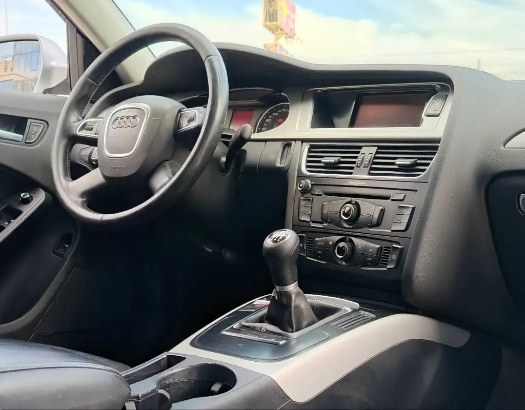 🚘 AUDI A4 2.0L TDI  1 ère main 