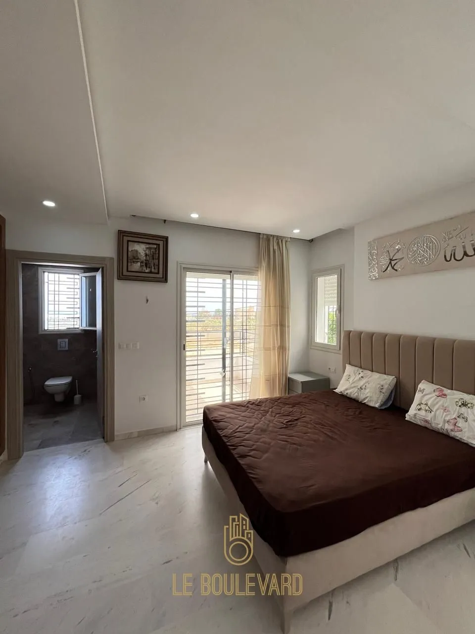 Location Estivale : Villa S+4 Haut Standing Avec Piscine à Hammamet Nord 