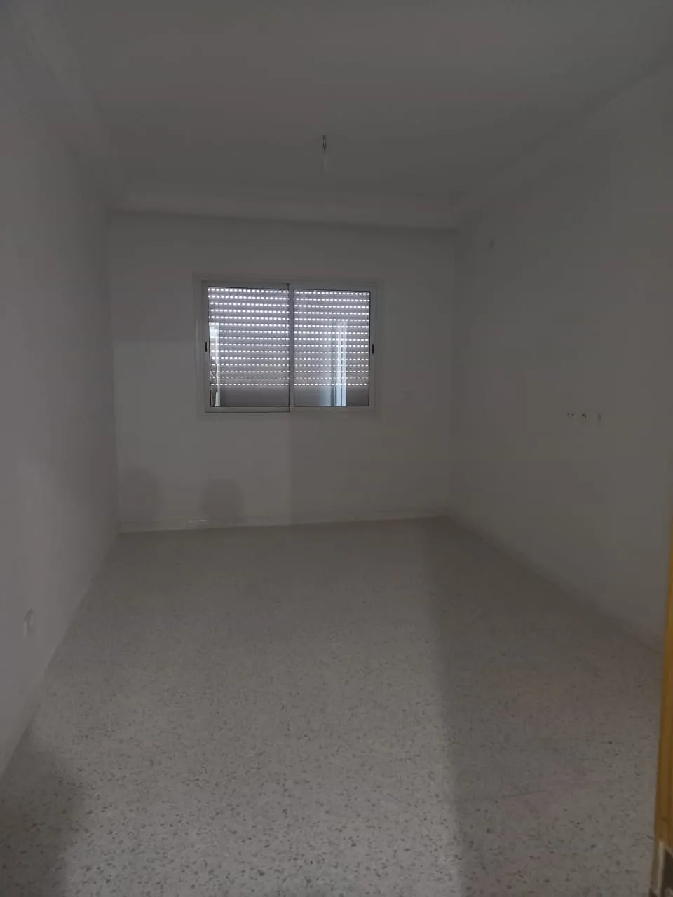 Appartement S+2 – État neuf – Thyna (Sfax)