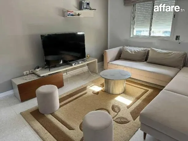 un étage de villa s+3 richement meublé situé à menzah 5