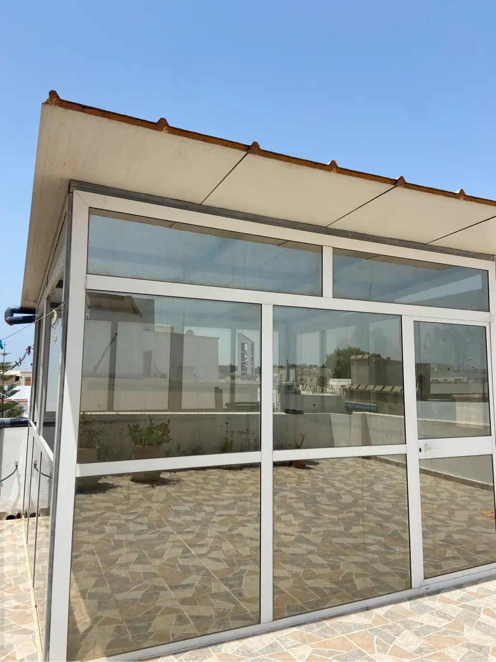 À Vendre – Véranda en aluminium et verre 