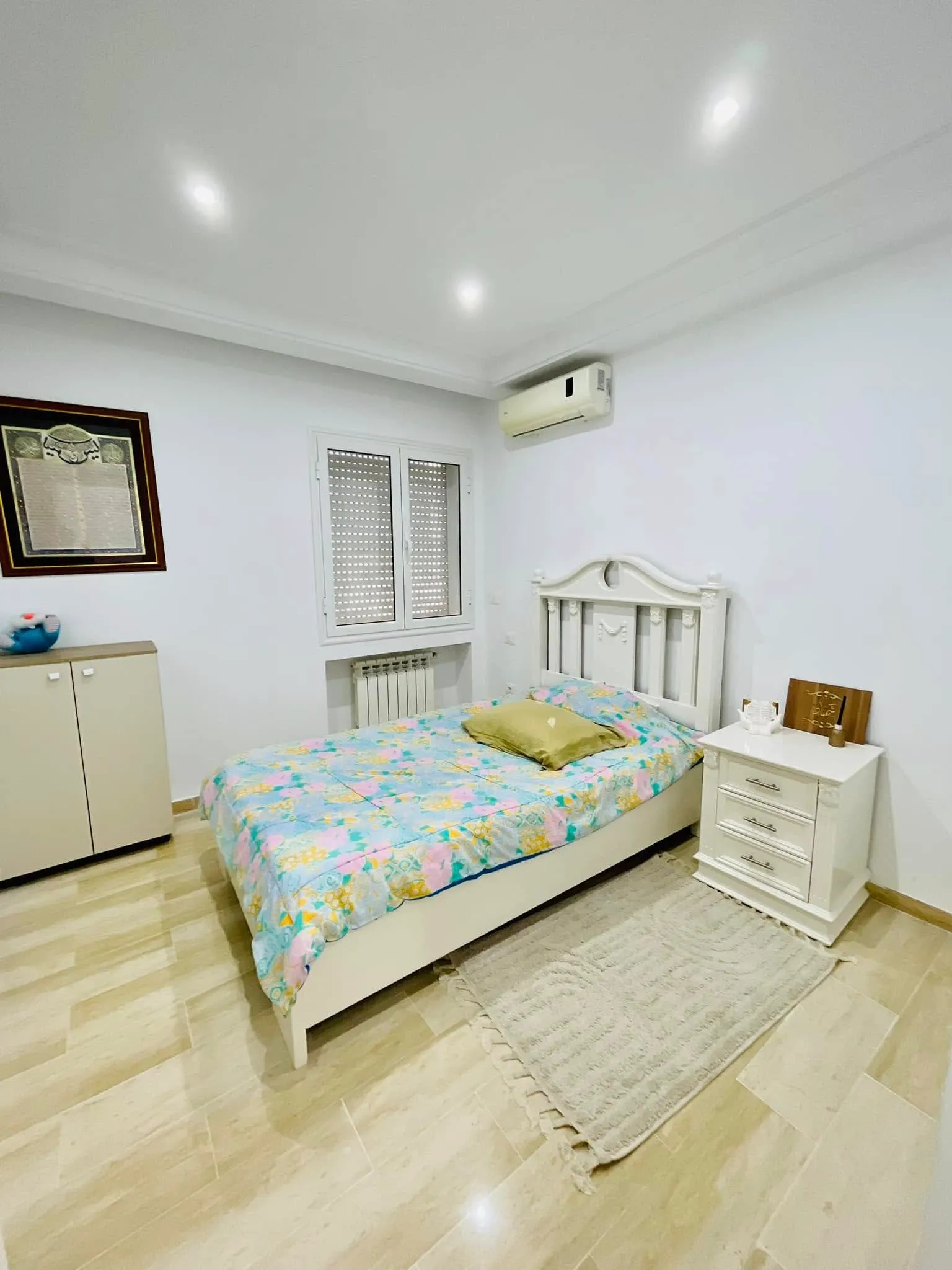 À LOUER  Luxueux Appartement S+3 meublé à Cité Ennasr 2