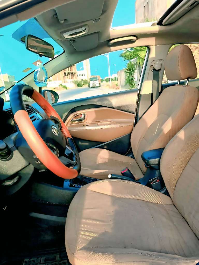 Kia Rio خليجية