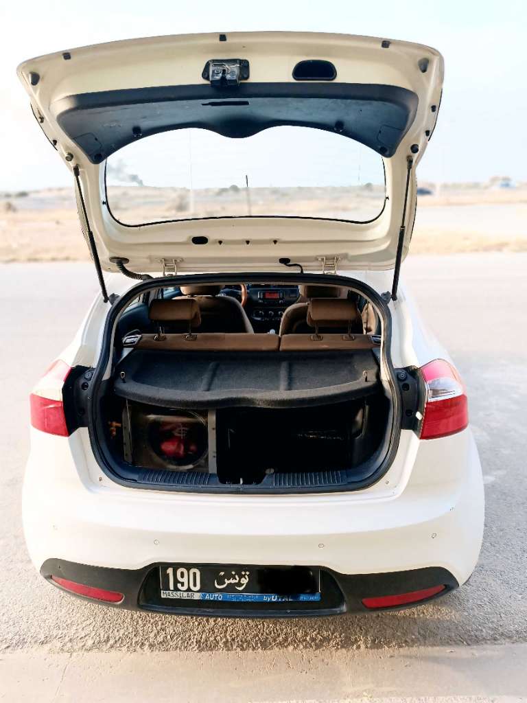 Kia Rio خليجية