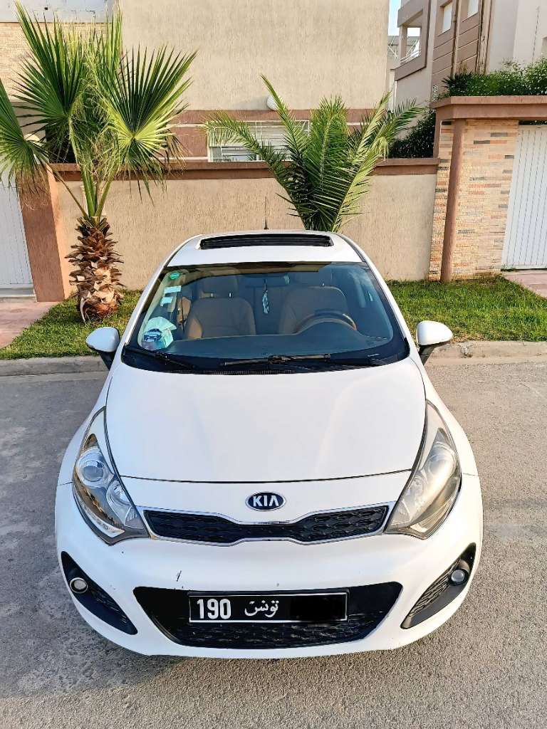Kia Rio خليجية