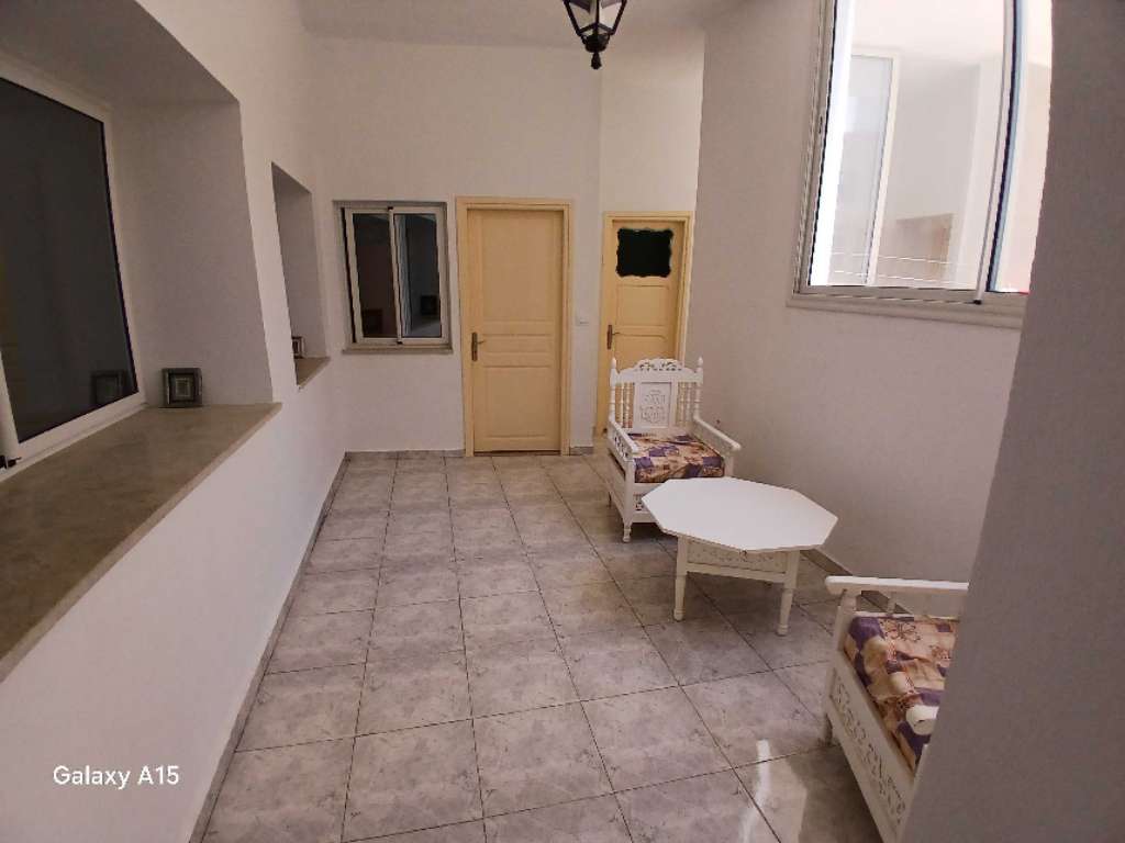 A vendre maison sur 2 niveaux chaque maison type S+3 situé exactement a kouda