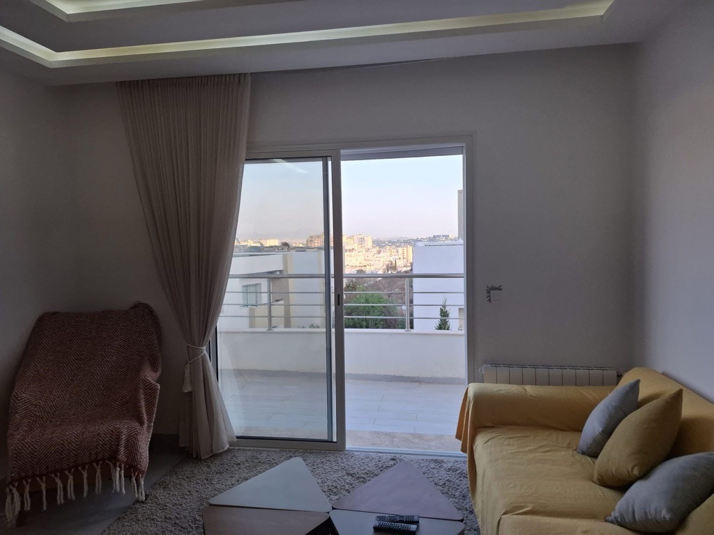 À louer un appartement s+2 meublé à ennaser 2