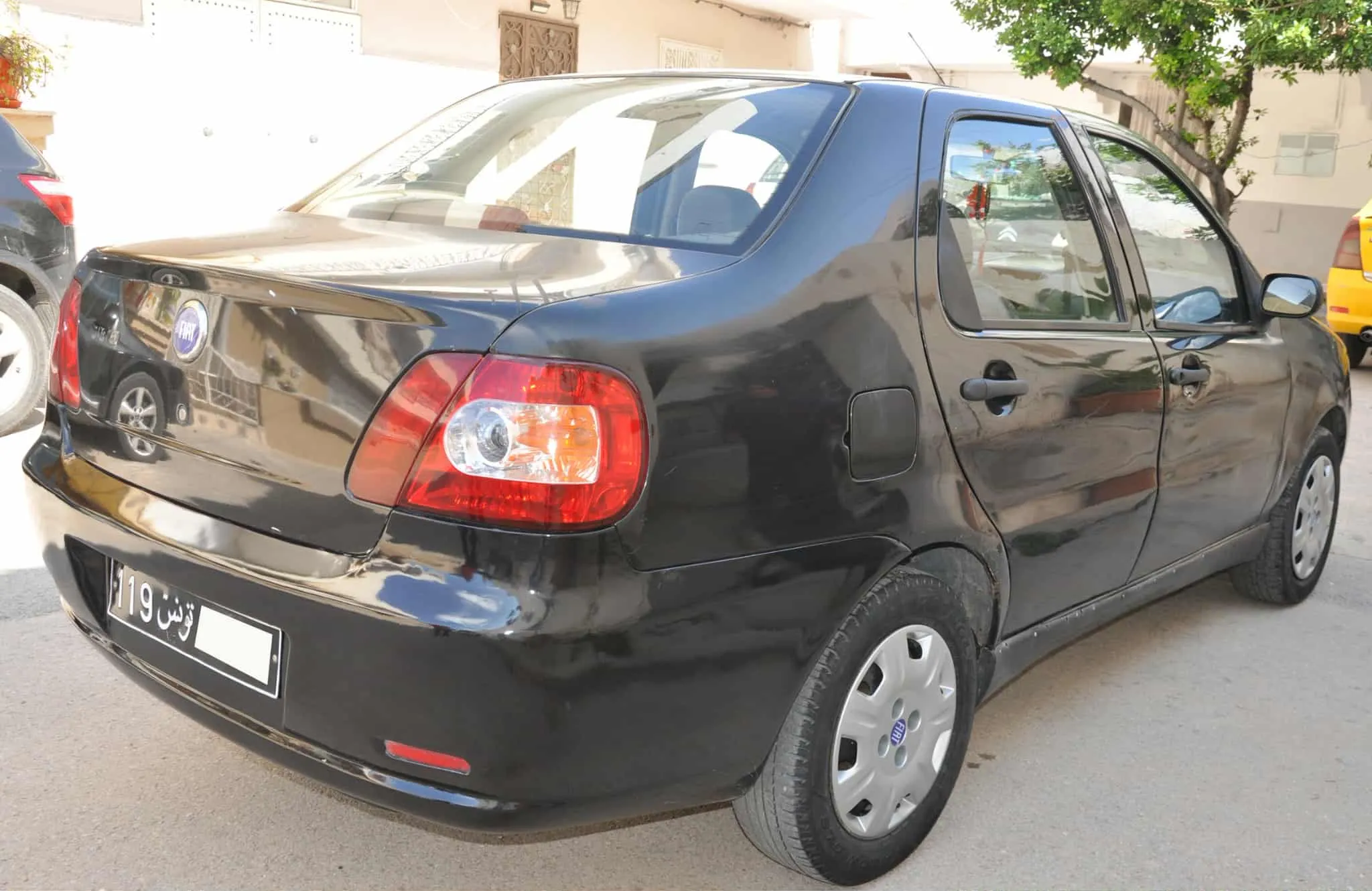 FIAT SIENA 2 Tel 20 110 079 Prix 17000 Dinar