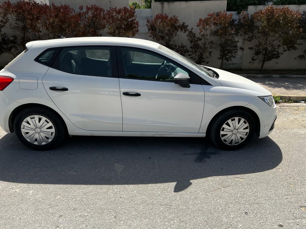 SEAT IBIZA-Comme neuve