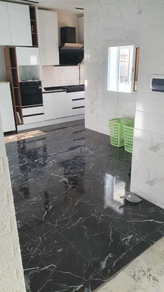 A louer superbe appartement étage de villa située a sahloul zone l'hôpital