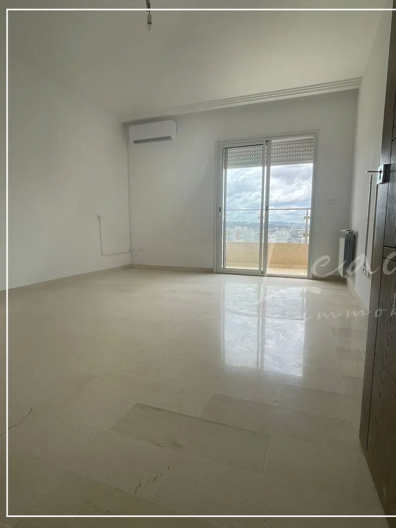 🌟 Appartement S+1 à Raoued – Vue Panoramique et Commodités Modernes ! 🏙️