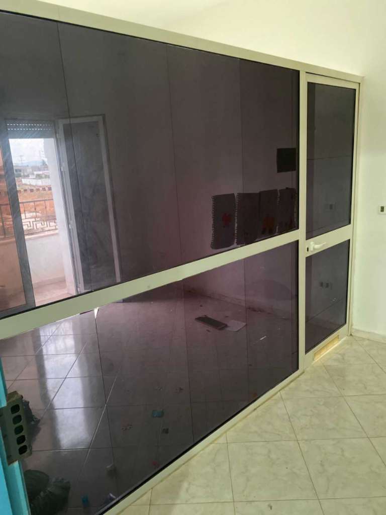 Vitrine/séparation aluminium TPR