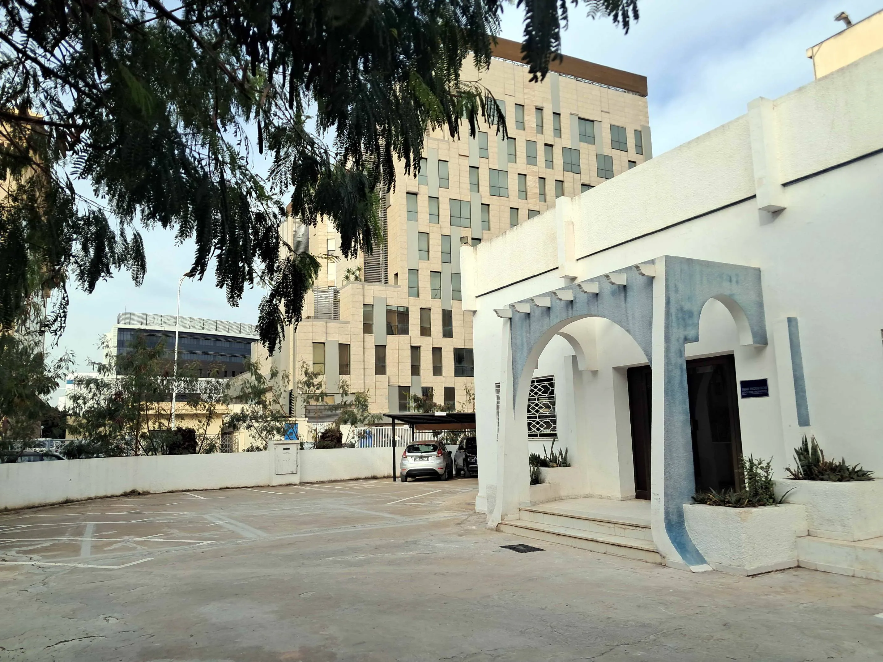 Siège administratif indépendant au Centre urbain Nord