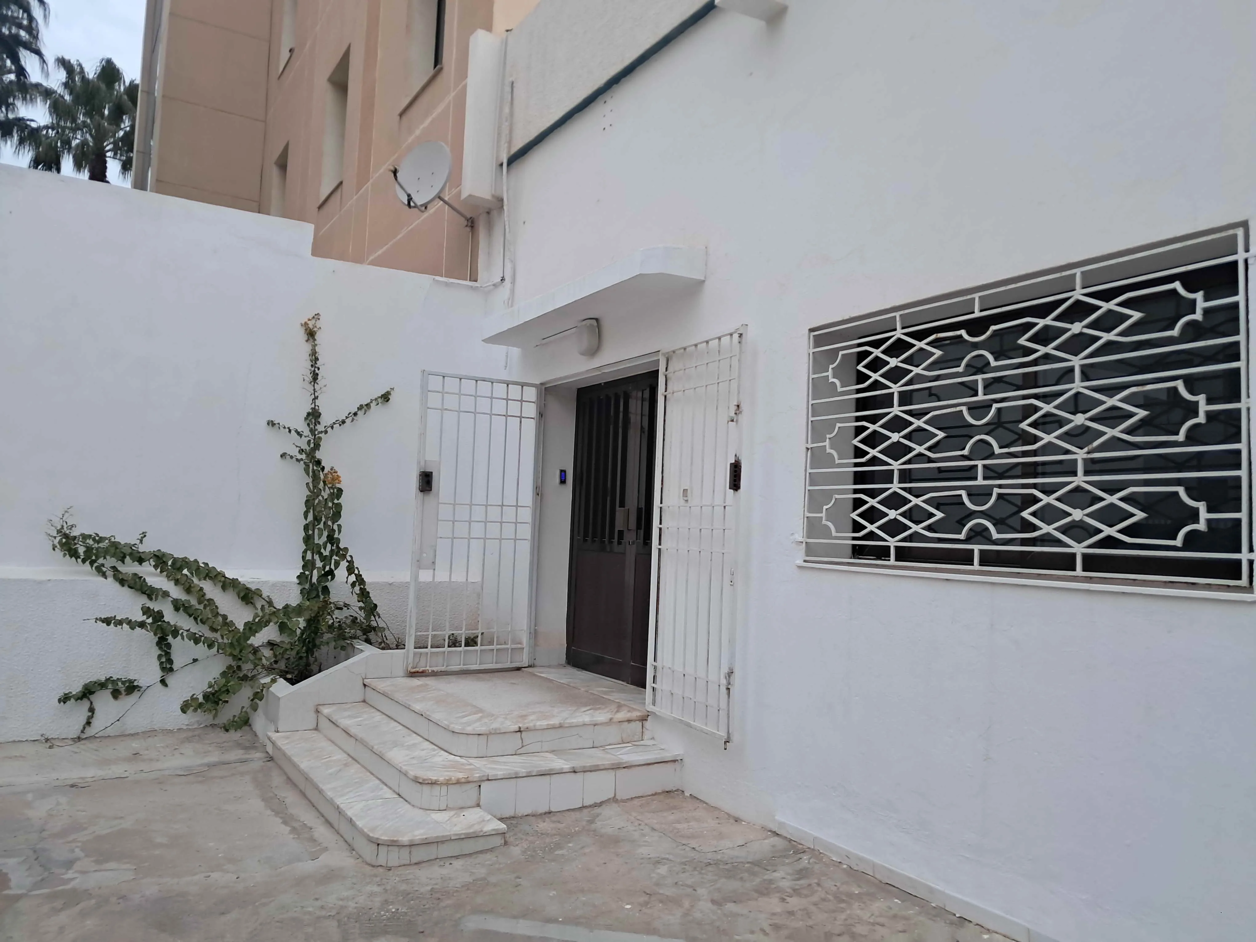 Siège administratif indépendant au Centre urbain Nord