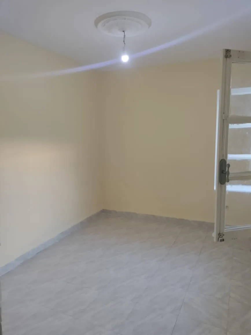 maison récemment bati avec titre bleu