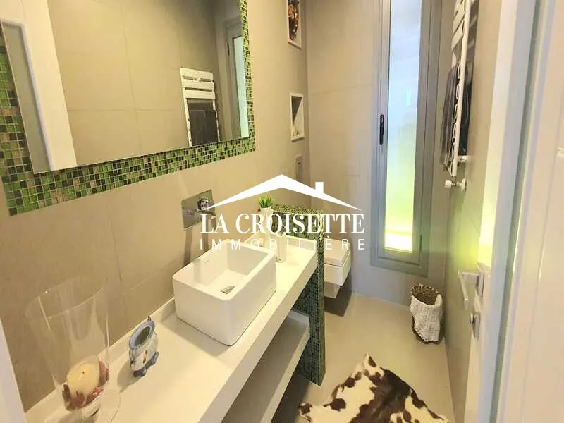 Penthouse meublé s3 avec terrasse à Gammarth MAL1176