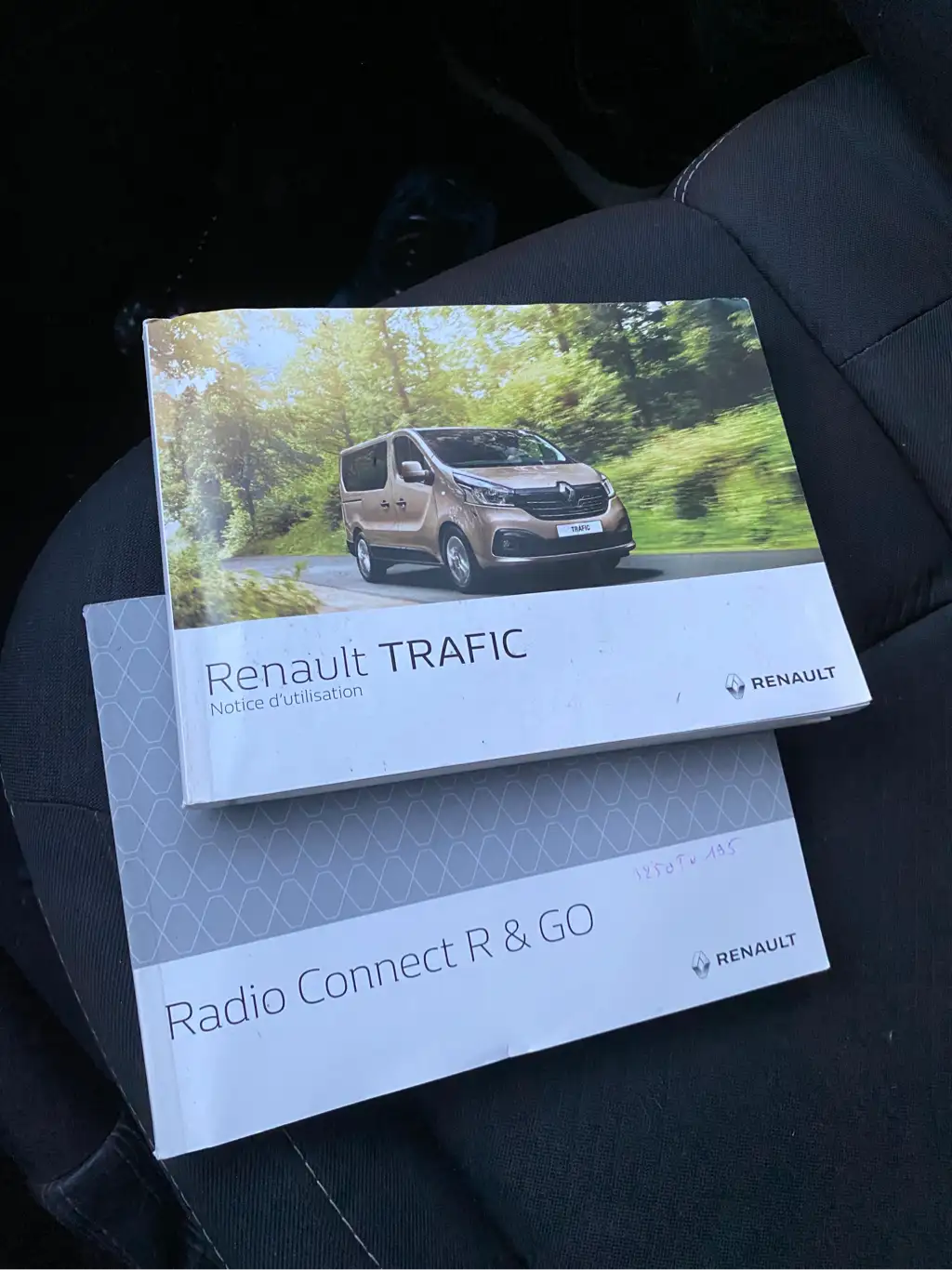 Renault Trafic 3 9 places