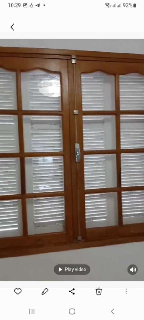 Sur tel 27328454 des articles en bois 