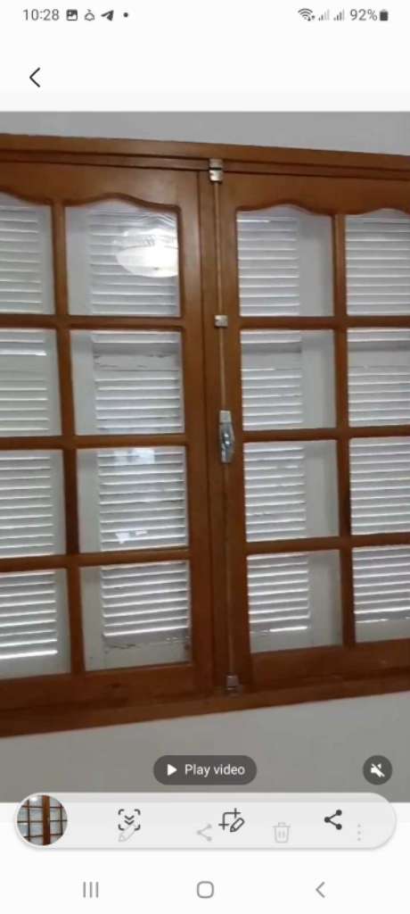 Sur tel 27328454 des articles en bois 