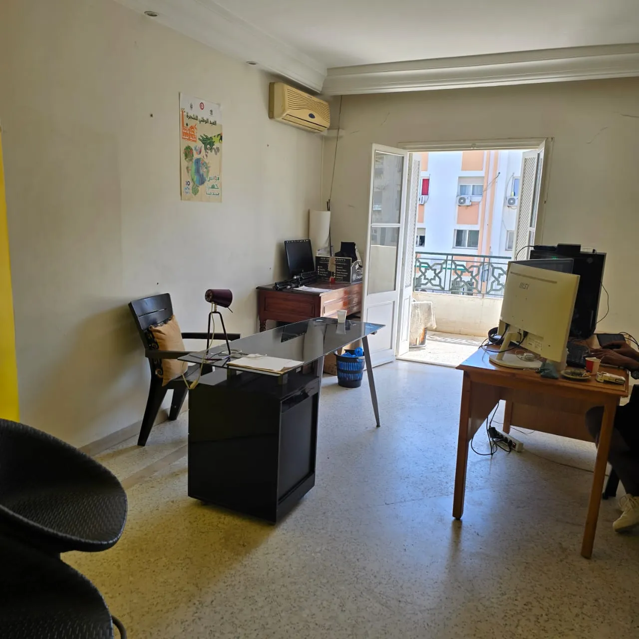 AL Bureau S3 Ariana ville 1100dt